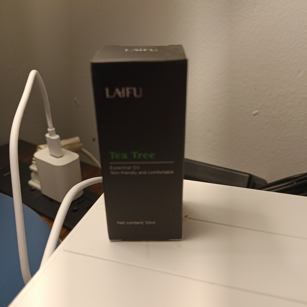 Tea Tree Essential Oil - Black